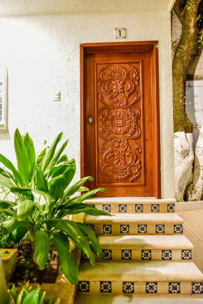 Hotel El Tropical Playa Del Carmen Exterior foto