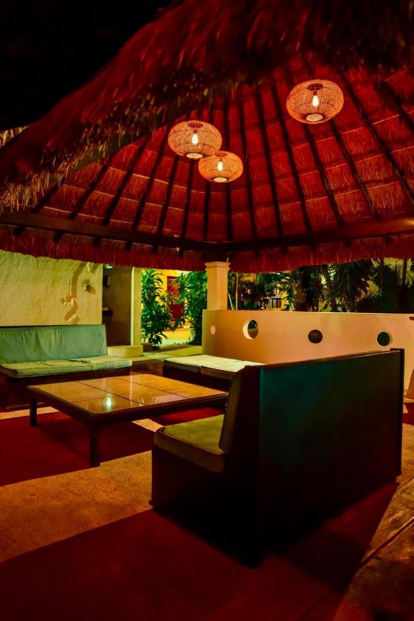 Hotel El Tropical Playa Del Carmen Exterior foto